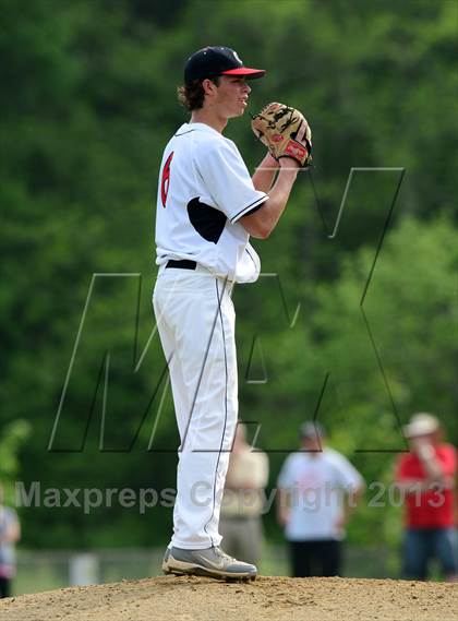 Thumbnail 1 in Old Lyme @ Cromwell (Shoreline Conference Semifinal) photogallery.