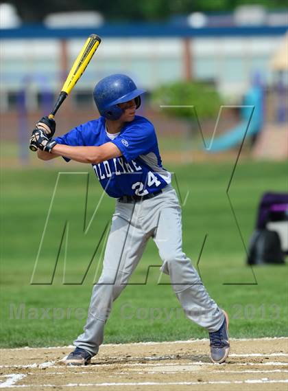 Thumbnail 1 in Old Lyme @ Cromwell (Shoreline Conference Semifinal) photogallery.
