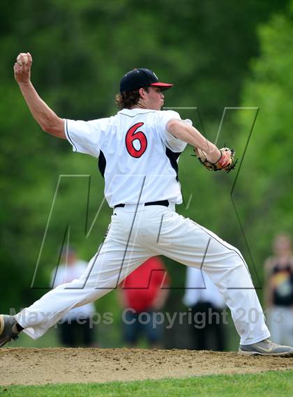 Thumbnail 2 in Old Lyme @ Cromwell (Shoreline Conference Semifinal) photogallery.