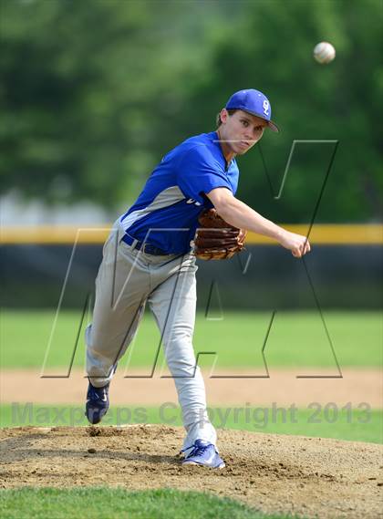 Thumbnail 2 in Old Lyme @ Cromwell (Shoreline Conference Semifinal) photogallery.