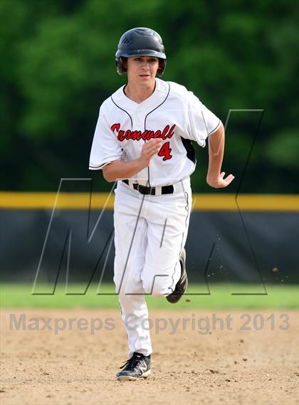 Thumbnail 1 in Old Lyme @ Cromwell (Shoreline Conference Semifinal) photogallery.
