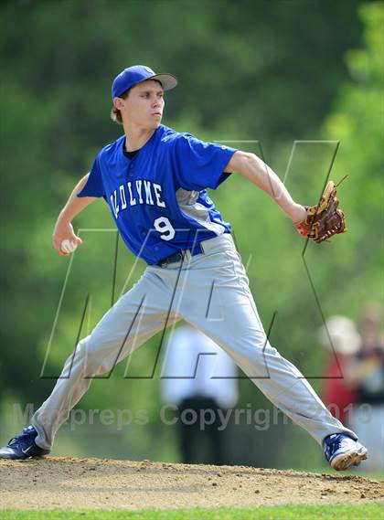 Thumbnail 1 in Old Lyme @ Cromwell (Shoreline Conference Semifinal) photogallery.
