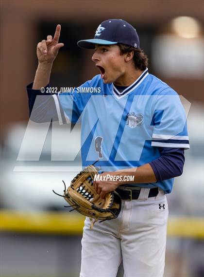 Thumbnail 1 in Edwardsville @ Belleville East photogallery.