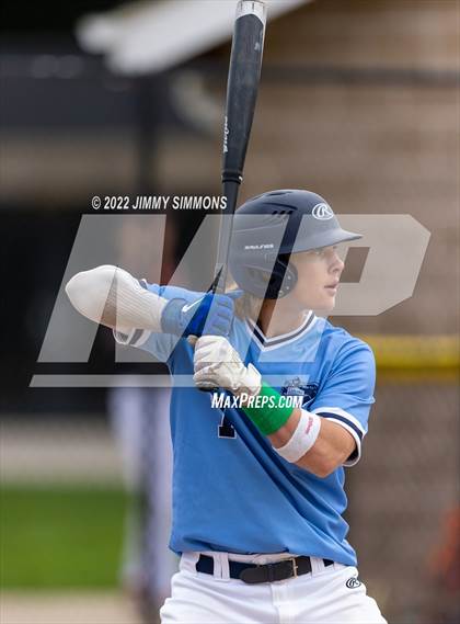 Thumbnail 3 in Edwardsville @ Belleville East photogallery.