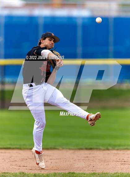 Thumbnail 1 in Edwardsville @ Belleville East photogallery.