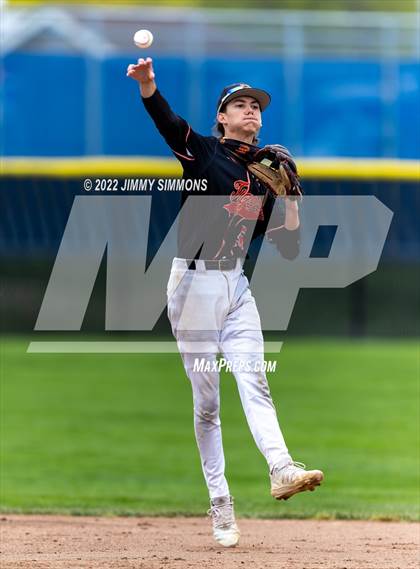 Thumbnail 3 in Edwardsville @ Belleville East photogallery.