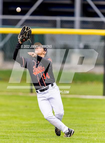 Thumbnail 1 in Edwardsville @ Belleville East photogallery.