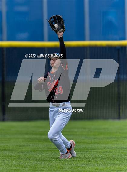 Thumbnail 3 in Edwardsville @ Belleville East photogallery.