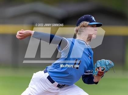 Thumbnail 1 in Edwardsville @ Belleville East photogallery.