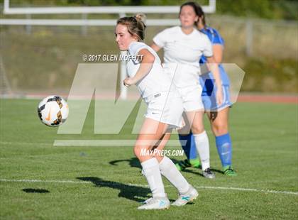 Thumbnail 2 in Shorewood vs. Stanwood photogallery.
