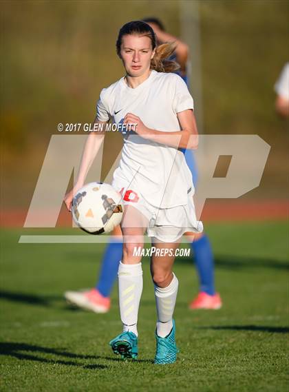 Thumbnail 3 in Shorewood vs. Stanwood photogallery.