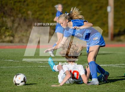 Thumbnail 2 in Shorewood vs. Stanwood photogallery.