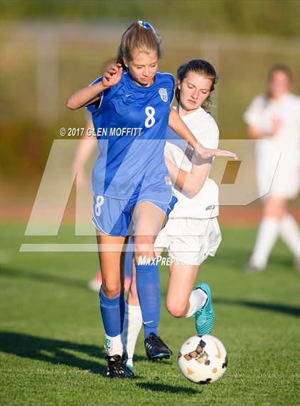 Thumbnail 2 in Shorewood vs. Stanwood photogallery.