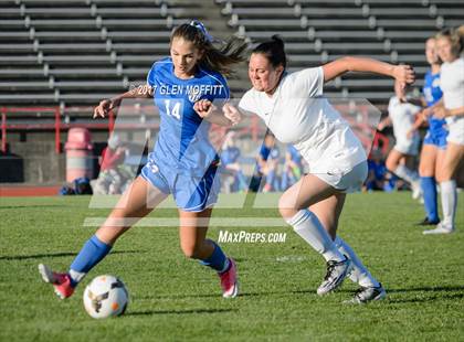 Thumbnail 3 in Shorewood vs. Stanwood photogallery.