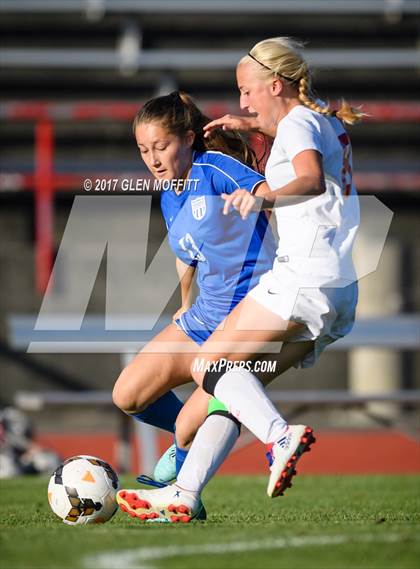 Thumbnail 1 in Shorewood vs. Stanwood photogallery.