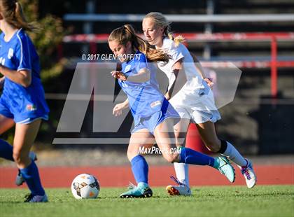 Thumbnail 3 in Shorewood vs. Stanwood photogallery.
