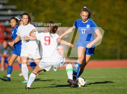 Thumbnail 1 in Shorewood vs. Stanwood photogallery.