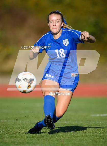 Thumbnail 2 in Shorewood vs. Stanwood photogallery.