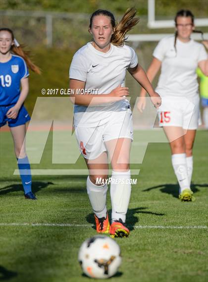 Thumbnail 3 in Shorewood vs. Stanwood photogallery.