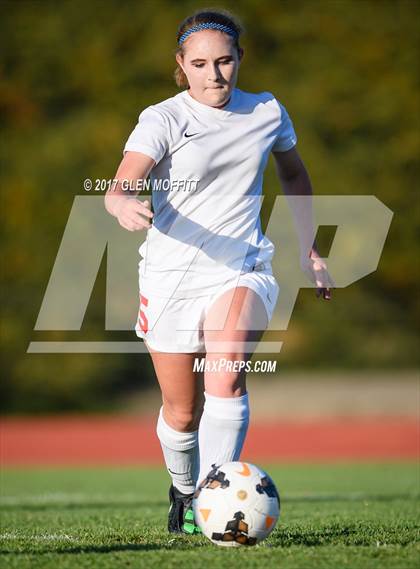 Thumbnail 3 in Shorewood vs. Stanwood photogallery.