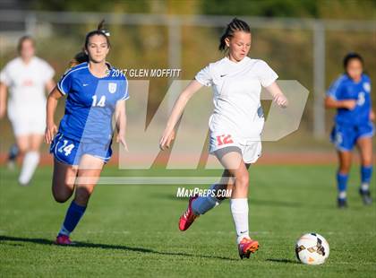 Thumbnail 2 in Shorewood vs. Stanwood photogallery.