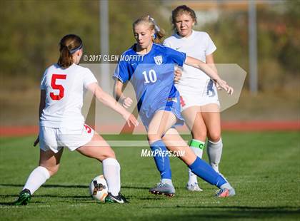 Thumbnail 3 in Shorewood vs. Stanwood photogallery.