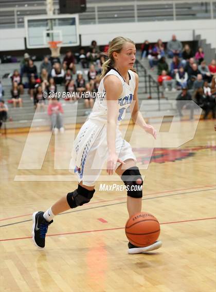 Thumbnail 3 in Foard vs. Newton-Conover photogallery.