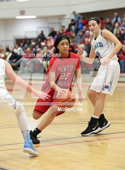 Thumbnail 1 in Foard vs. Newton-Conover photogallery.