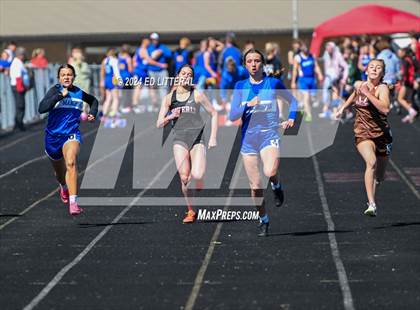 Thumbnail 3 in South Webster Invitational photogallery.
