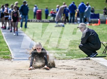 Thumbnail 3 in South Webster Invitational photogallery.