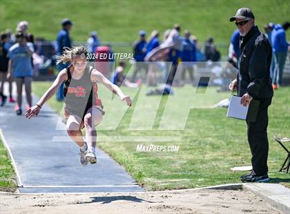 Thumbnail 3 in South Webster Invitational photogallery.