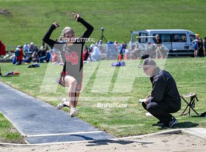 Thumbnail 3 in South Webster Invitational photogallery.