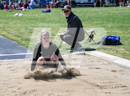 Thumbnail 1 in South Webster Invitational photogallery.