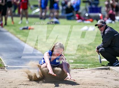Thumbnail 1 in South Webster Invitational photogallery.