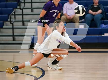 Thumbnail 3 in Greencastle vs. Lebanon (IHSAA 3A Sectional Semi-Final) photogallery.