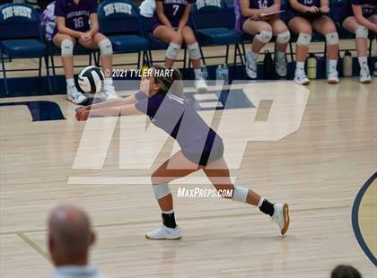 Thumbnail 3 in Greencastle vs. Lebanon (IHSAA 3A Sectional Semi-Final) photogallery.