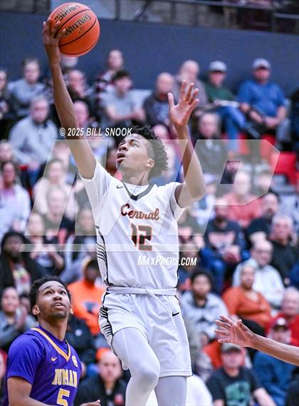 Thumbnail 3 in Roman Catholic @ Central York (PIAA 6A Round 2) photogallery.