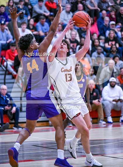 Thumbnail 1 in Roman Catholic @ Central York (PIAA 6A Round 2) photogallery.