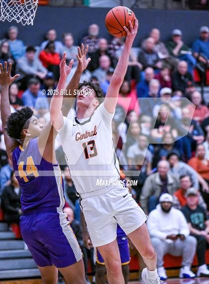 Thumbnail 3 in Roman Catholic @ Central York (PIAA 6A Round 2) photogallery.