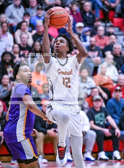 Thumbnail 2 in Roman Catholic @ Central York (PIAA 6A Round 2) photogallery.