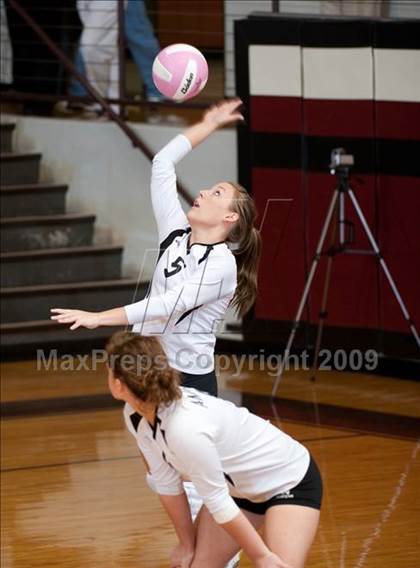 Thumbnail 3 in Alvin vs. Amarillo (Pearland Volleyball Classic) photogallery.