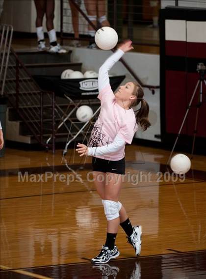 Thumbnail 2 in Alvin vs. Amarillo (Pearland Volleyball Classic) photogallery.