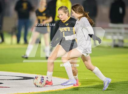 Thumbnail 2 in FR: Rio Linda vs. Bishop O'Dowd photogallery.