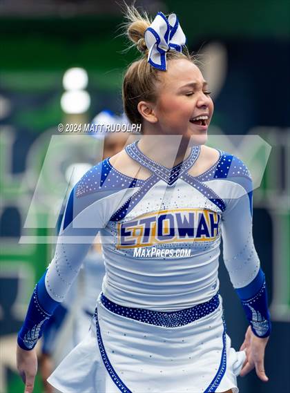 Thumbnail 3 in Etowah (Creekview Classic) photogallery.