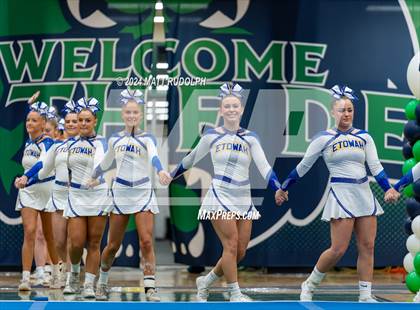 Thumbnail 2 in Etowah (Creekview Classic) photogallery.