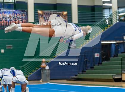 Thumbnail 2 in Etowah (Creekview Classic) photogallery.