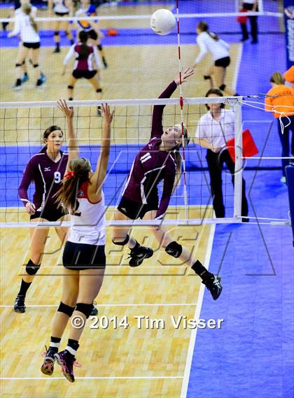 Thumbnail 2 in Idalia vs. Otis (CHSAA 1A Semifinal) photogallery.