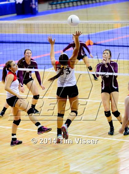 Thumbnail 2 in Idalia vs. Otis (CHSAA 1A Semifinal) photogallery.