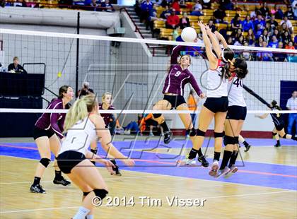 Thumbnail 1 in Idalia vs. Otis (CHSAA 1A Semifinal) photogallery.
