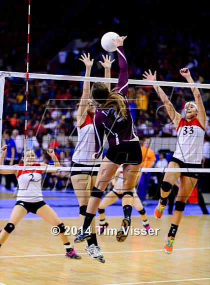 Thumbnail 1 in Idalia vs. Otis (CHSAA 1A Semifinal) photogallery.